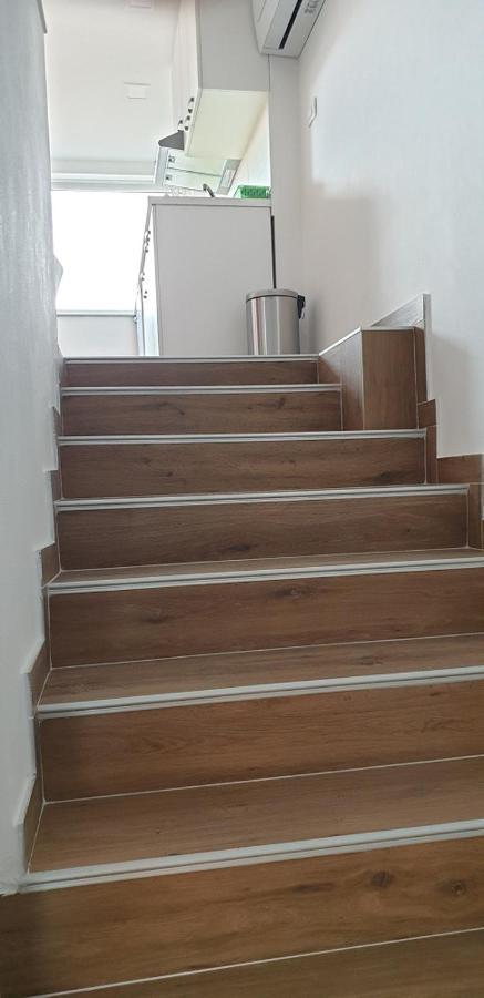 White Apartment Izola Luaran gambar